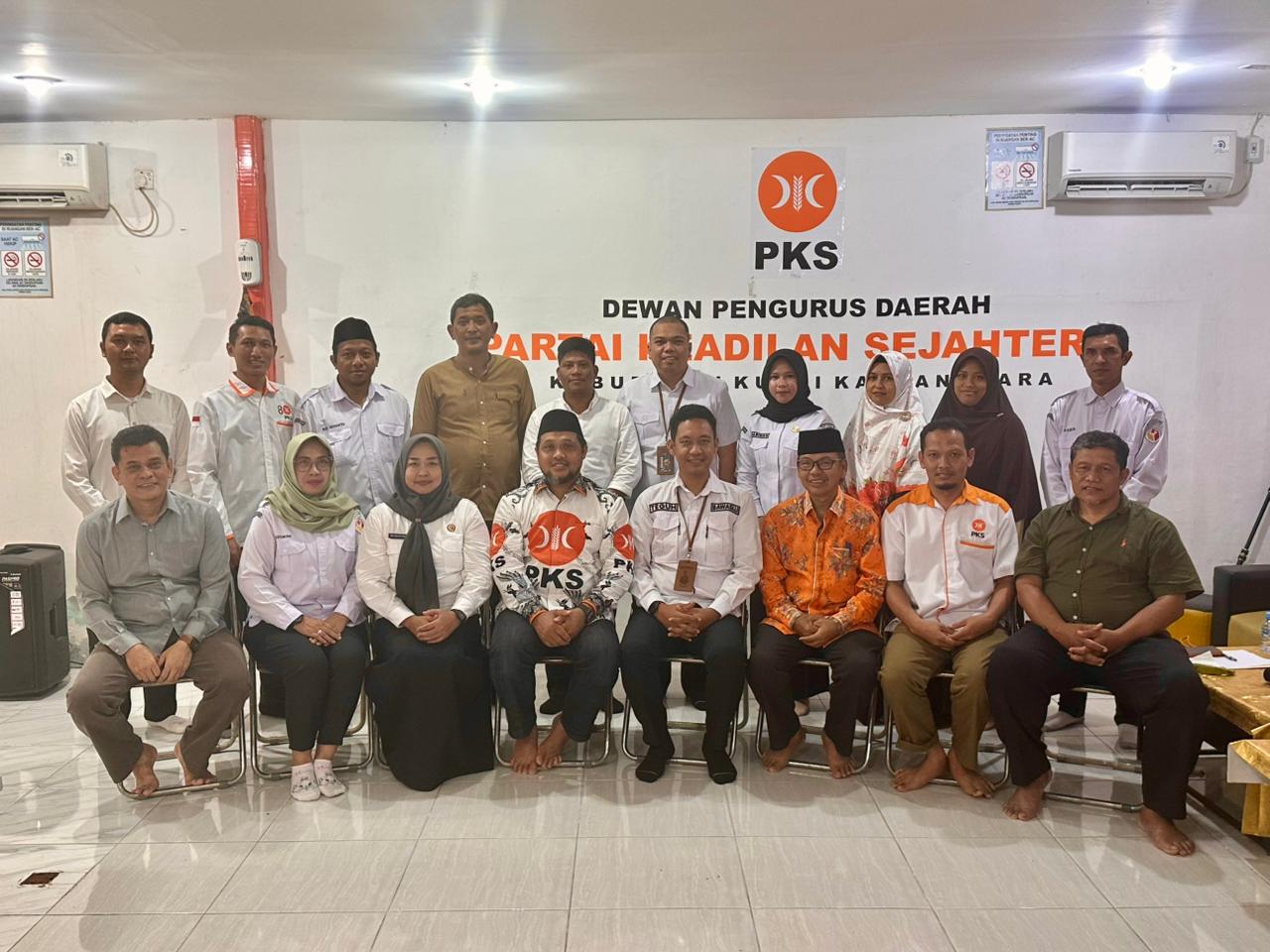 Konsolidasi Demokrasi ke PKS